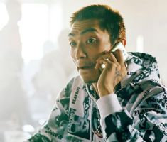 领取不动产证还要拿什么